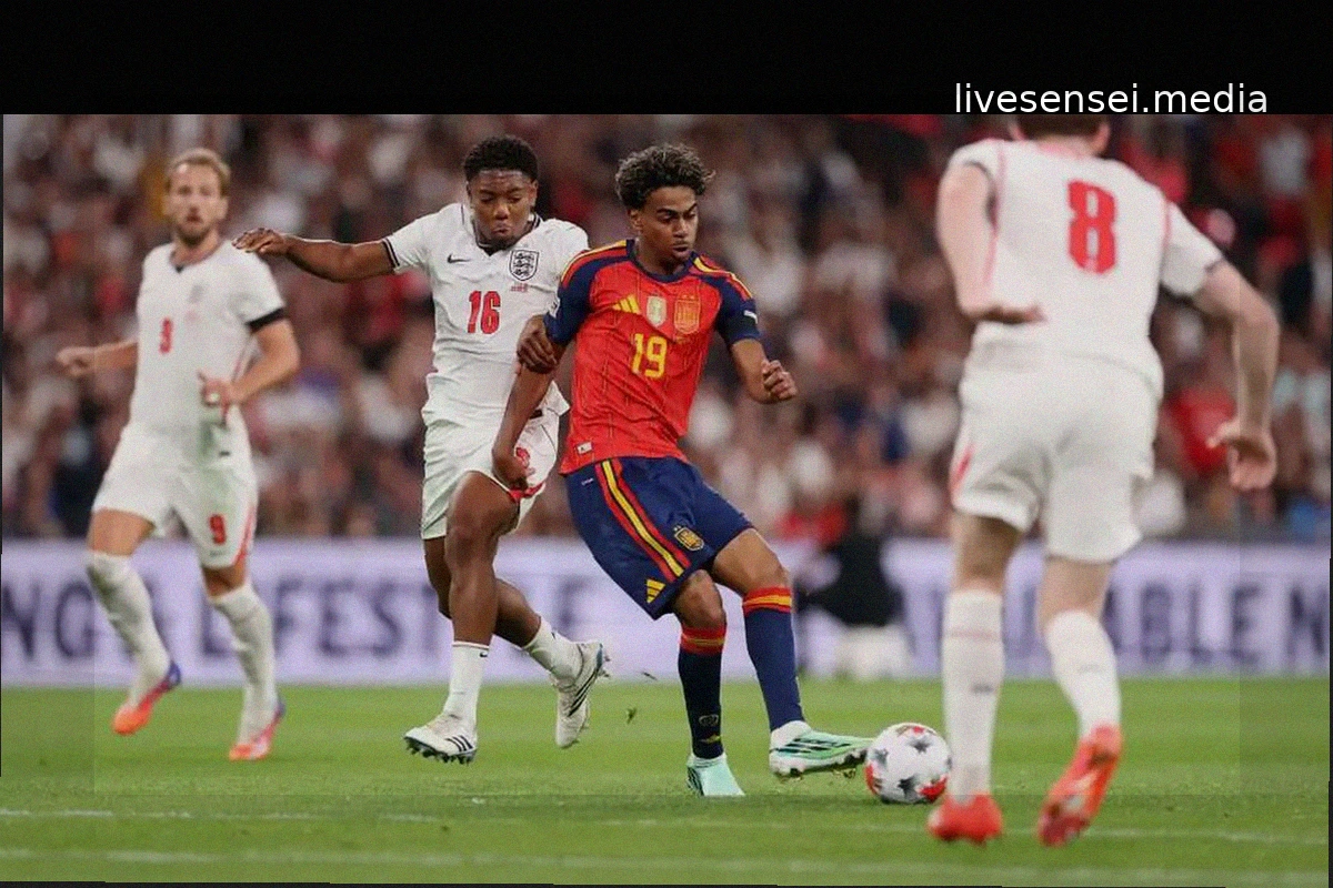 Spanish Teammate Favors PSG Star Over Lamine Yamal for Ballon d’Or